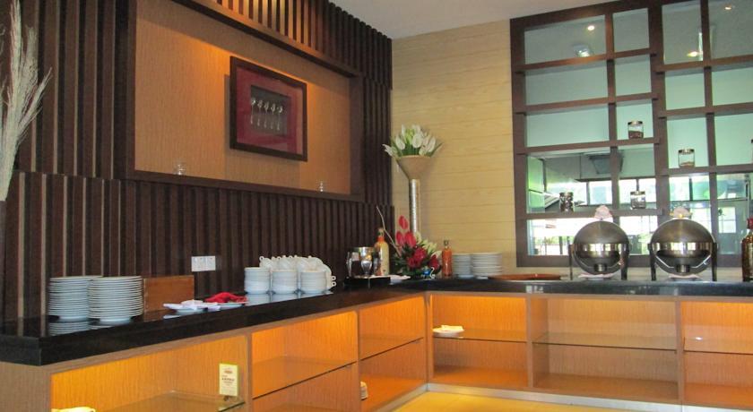 Puteri Gunung Hotel Lembang Eksteriør billede