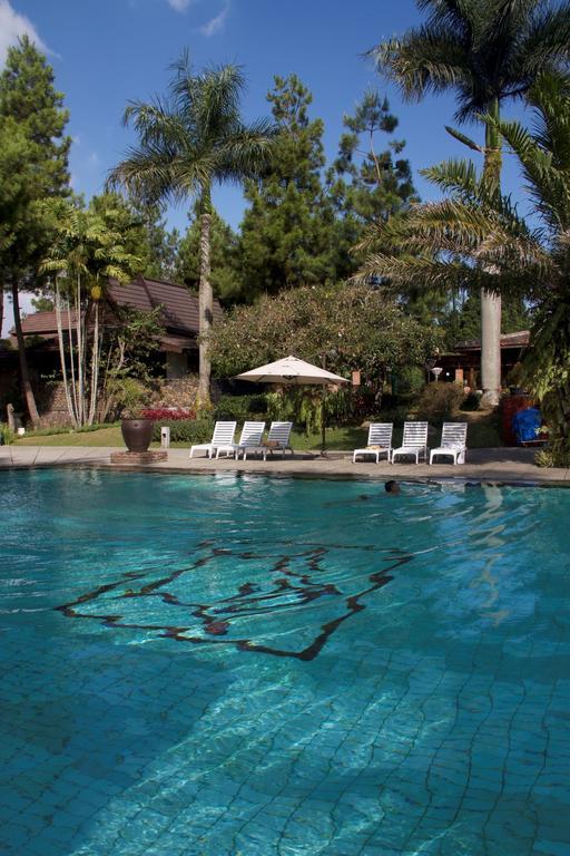 Puteri Gunung Hotel Lembang Eksteriør billede
