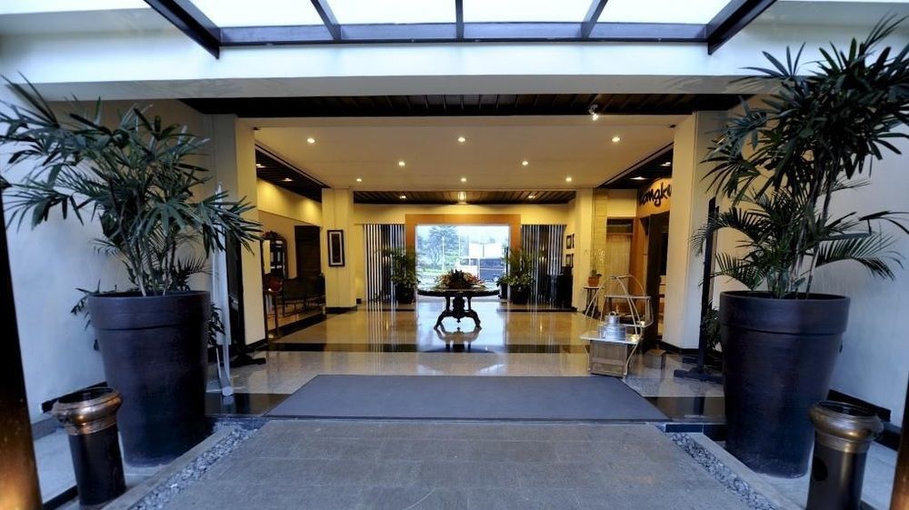 Puteri Gunung Hotel Lembang Eksteriør billede