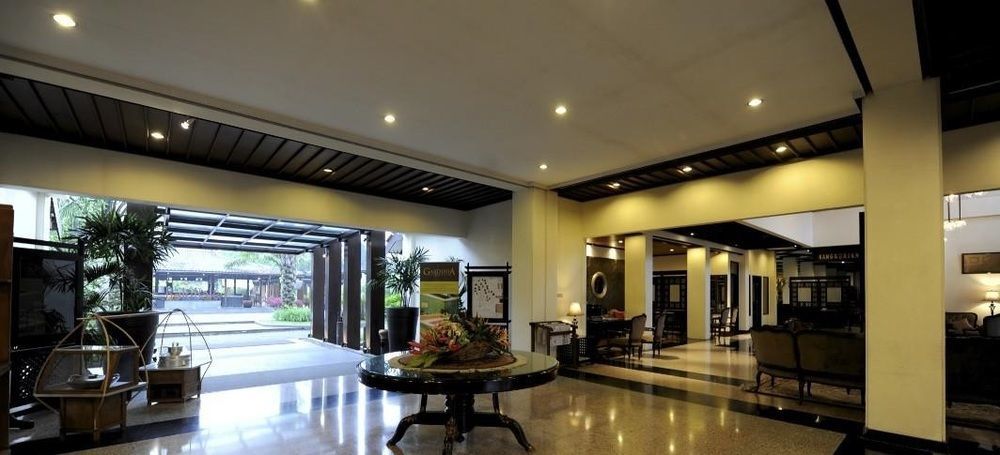 Puteri Gunung Hotel Lembang Eksteriør billede
