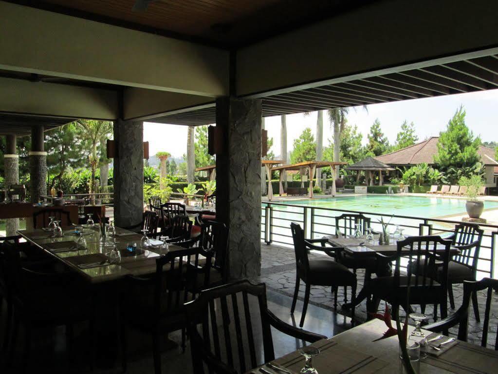 Puteri Gunung Hotel Lembang Eksteriør billede